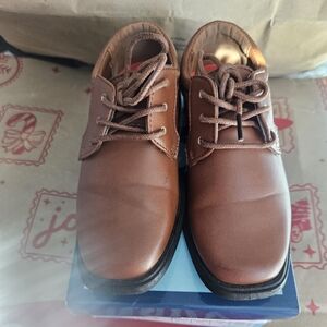 Boys sz 10 brown dress shoes